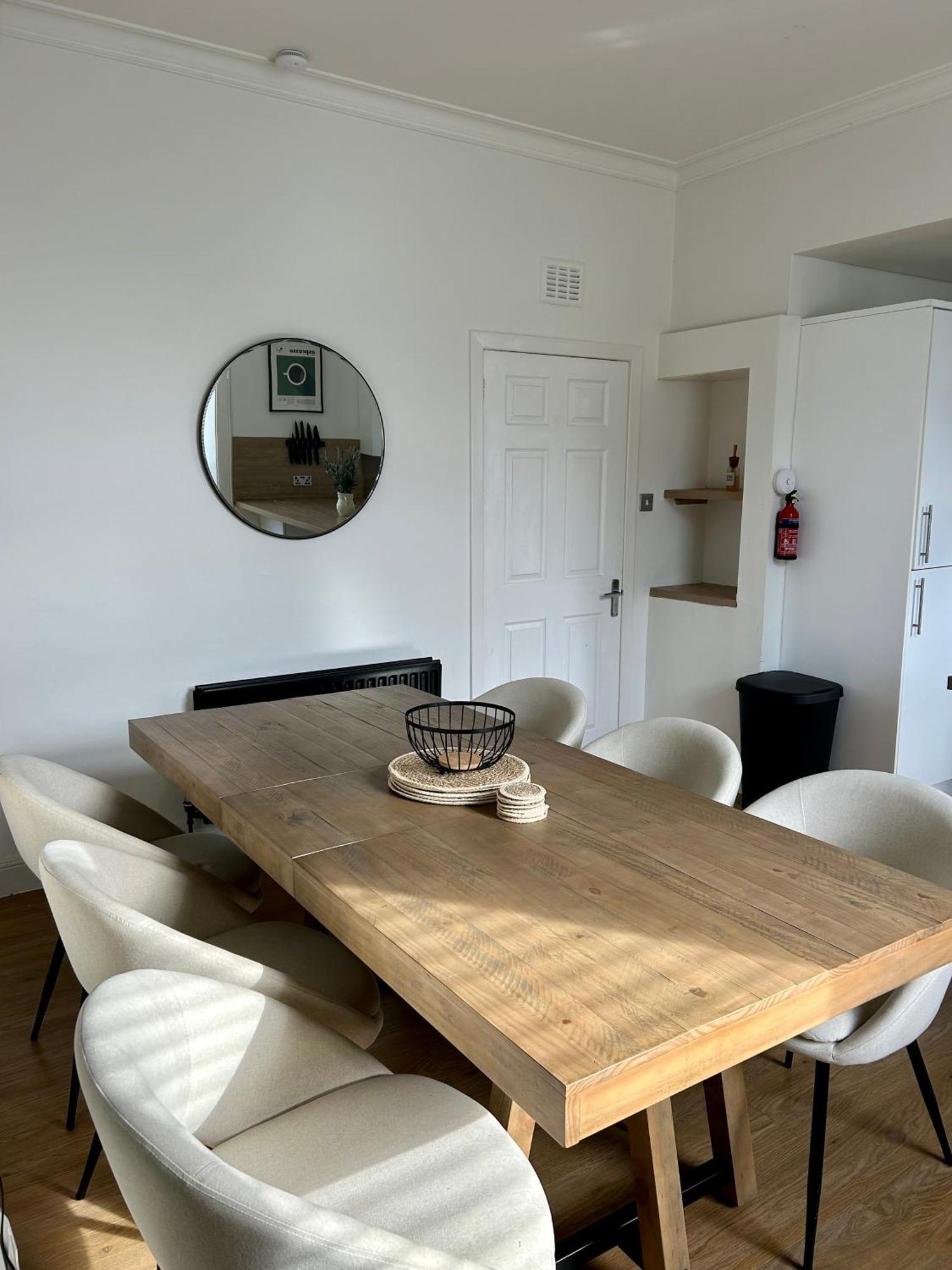 West Dunbartonshire Flat Apartment ดัมบาร์ตัน ภายนอก รูปภาพ